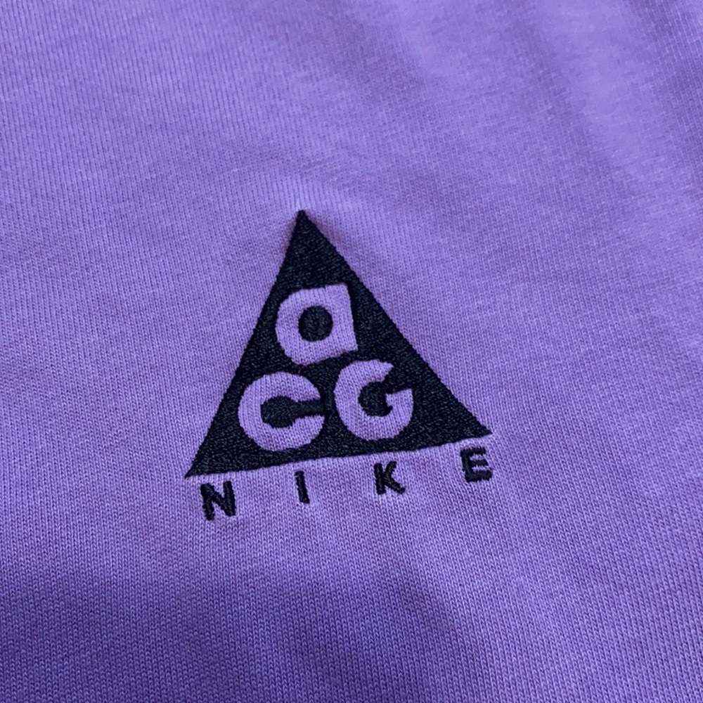 Nike ACG Short Sleeve - Picture 2 of 5